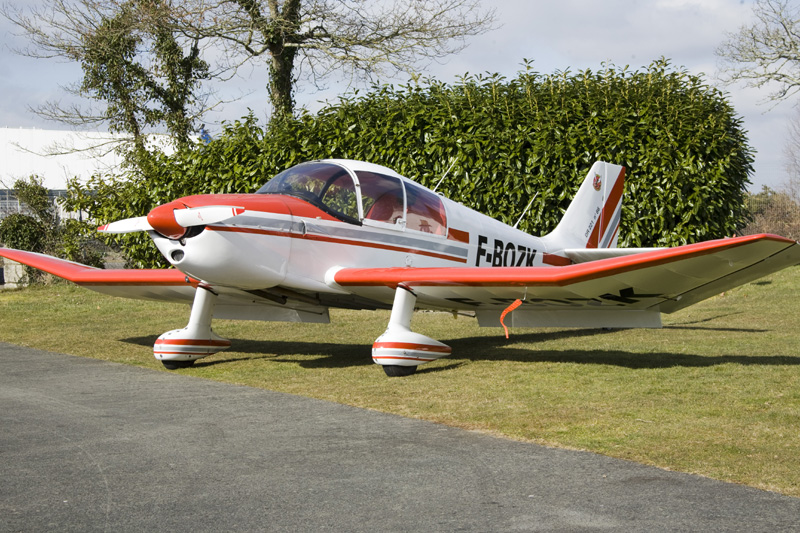 F-BOZK - Robin DR221